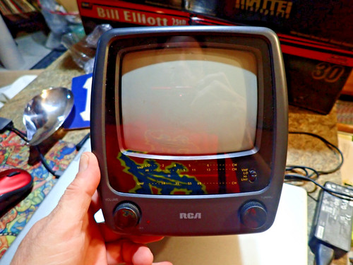 Rca portable screen - rca, 5"