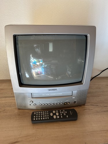Toshiba crt vcr combo - toshiba, tv/vcr
